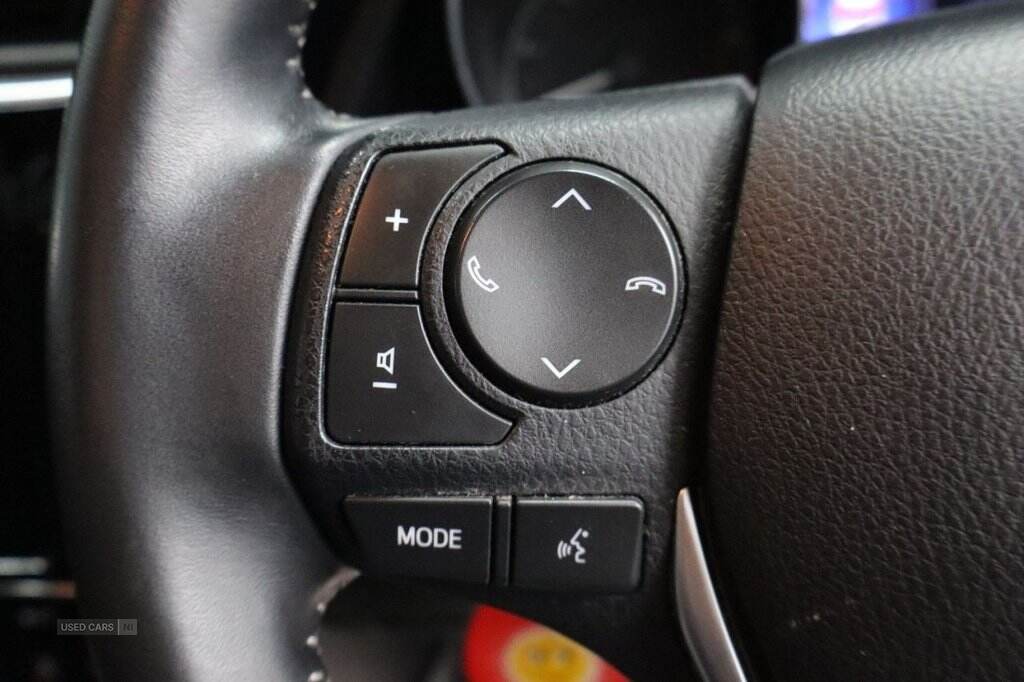 Mar 2016 Toyota Auris 1.6 D-4D Design 5dr