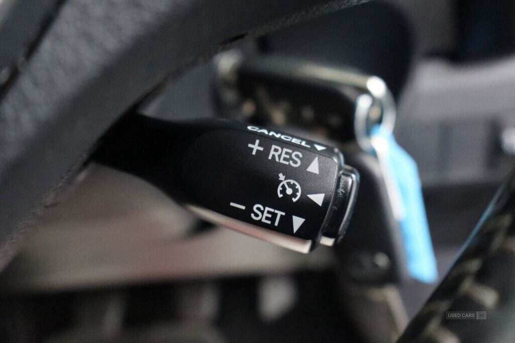 Mar 2016 Toyota Auris 1.6 D-4D Design 5dr