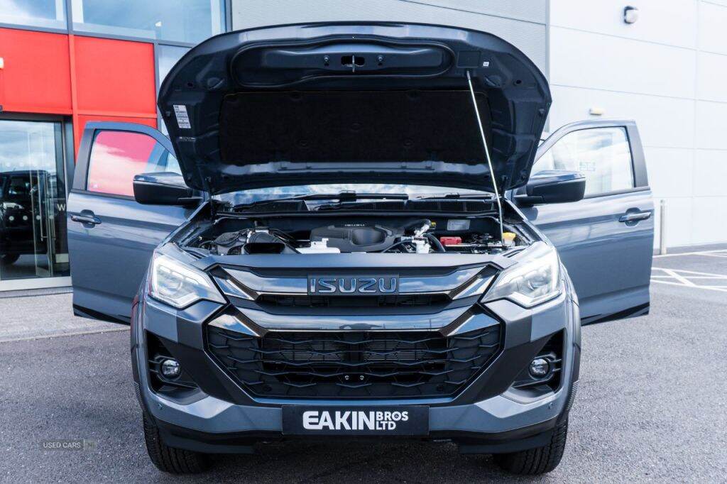  2025 Isuzu D-Max Limited Edition Steel