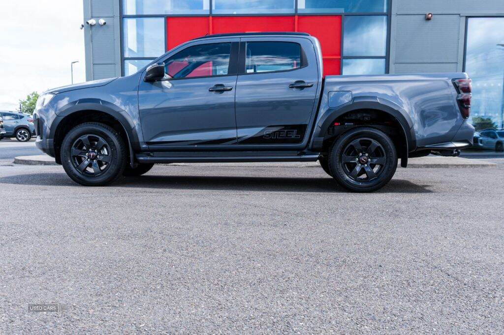  2025 Isuzu D-Max Limited Edition Steel