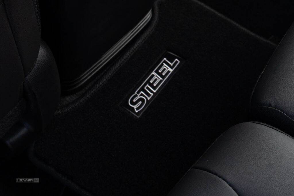  2025 Isuzu D-Max Limited Edition Steel