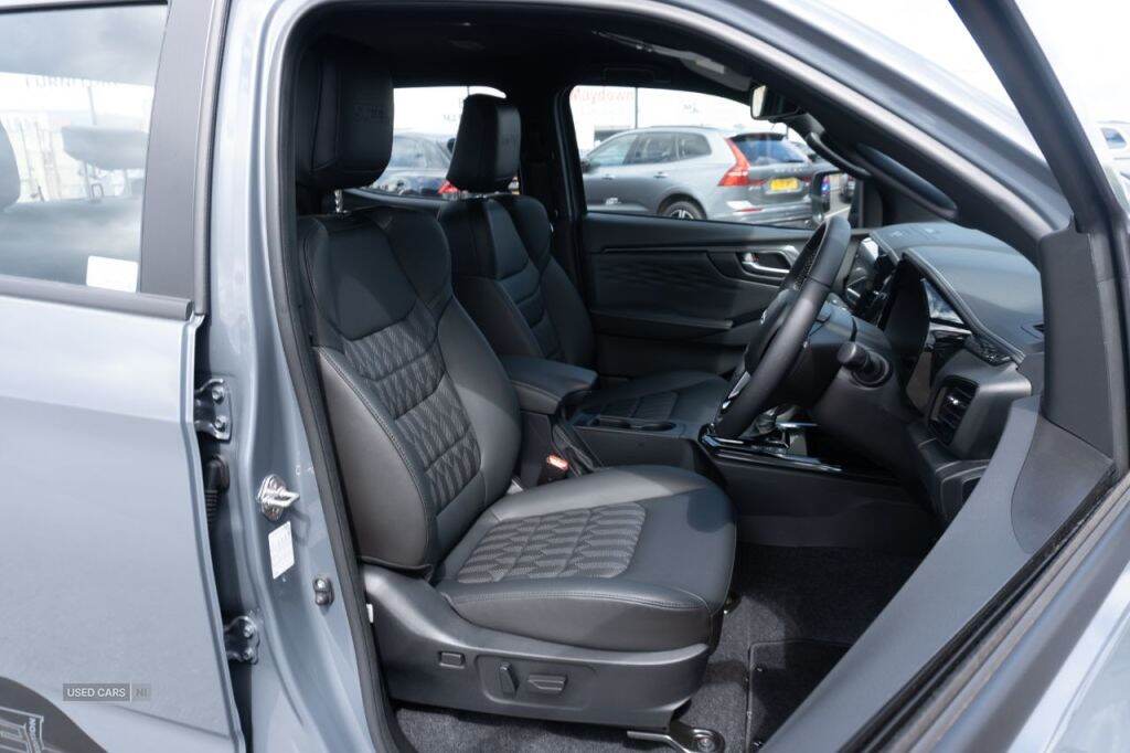  2025 Isuzu D-Max Limited Edition Steel