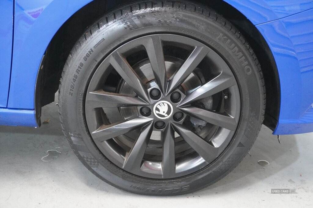 Jun 2021 Skoda Fabia 1.0 MPI Colour Edition 5dr