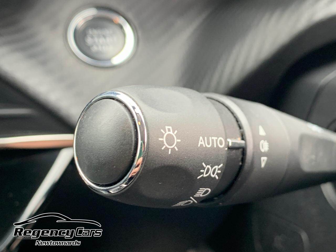 Apr 2021 Peugeot 208 1.2 PureTech 100 Allure Premium 5dr