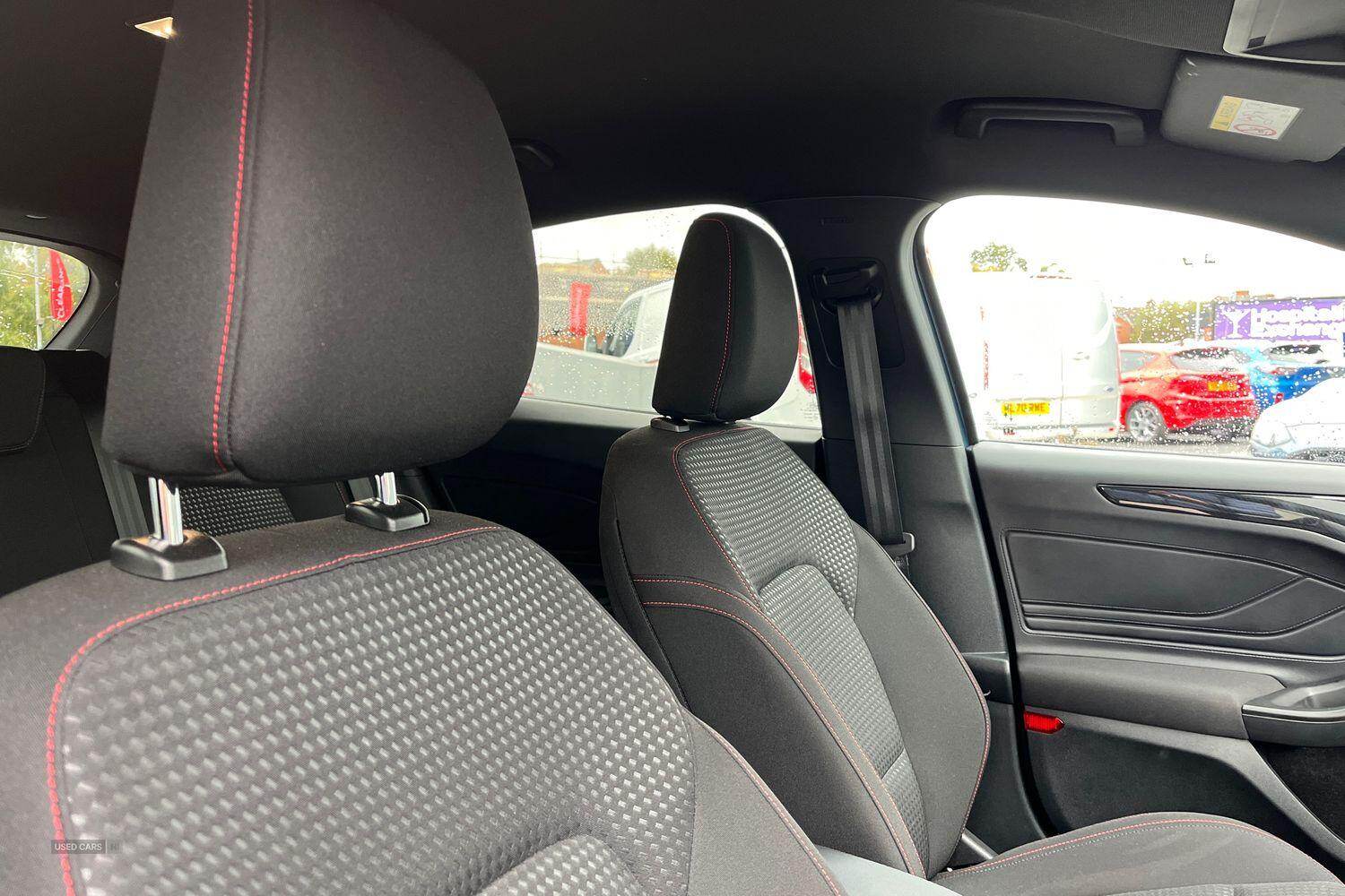 Dec 2023 Ford Focus 1.0 EcoBoost Hybrid mHEV ST-Line 5dr