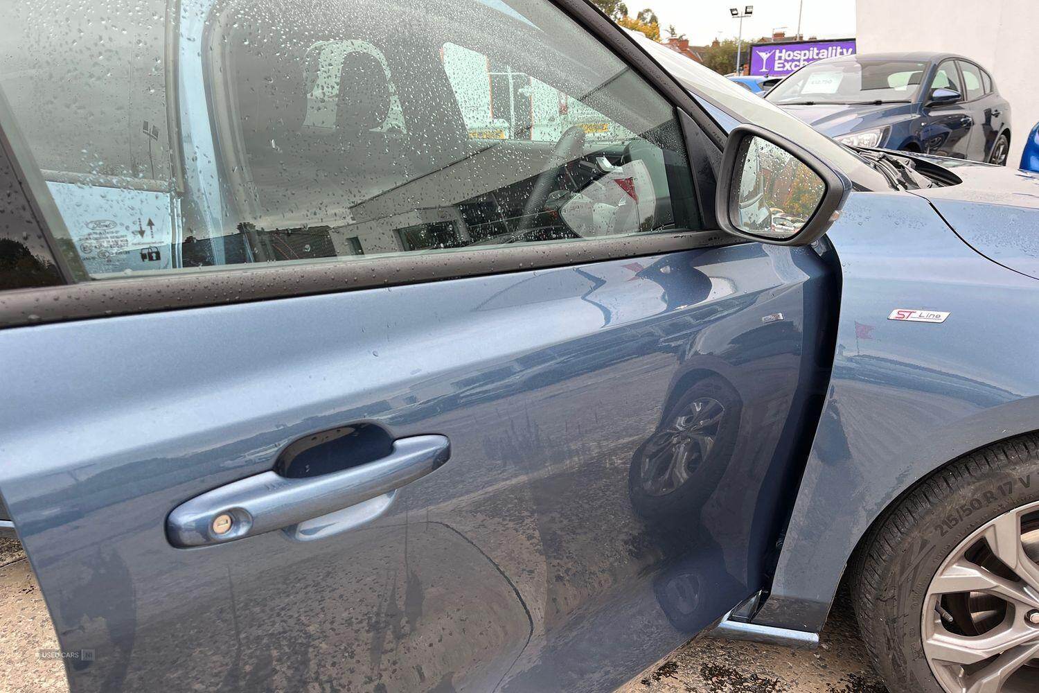 Dec 2023 Ford Focus 1.0 EcoBoost Hybrid mHEV ST-Line 5dr