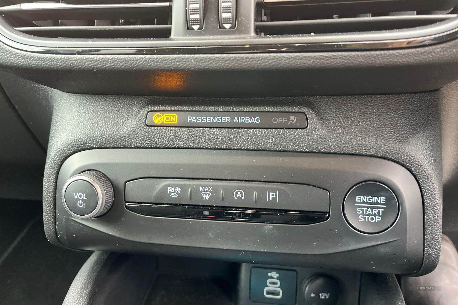 Dec 2023 Ford Focus 1.0 EcoBoost Hybrid mHEV ST-Line 5dr