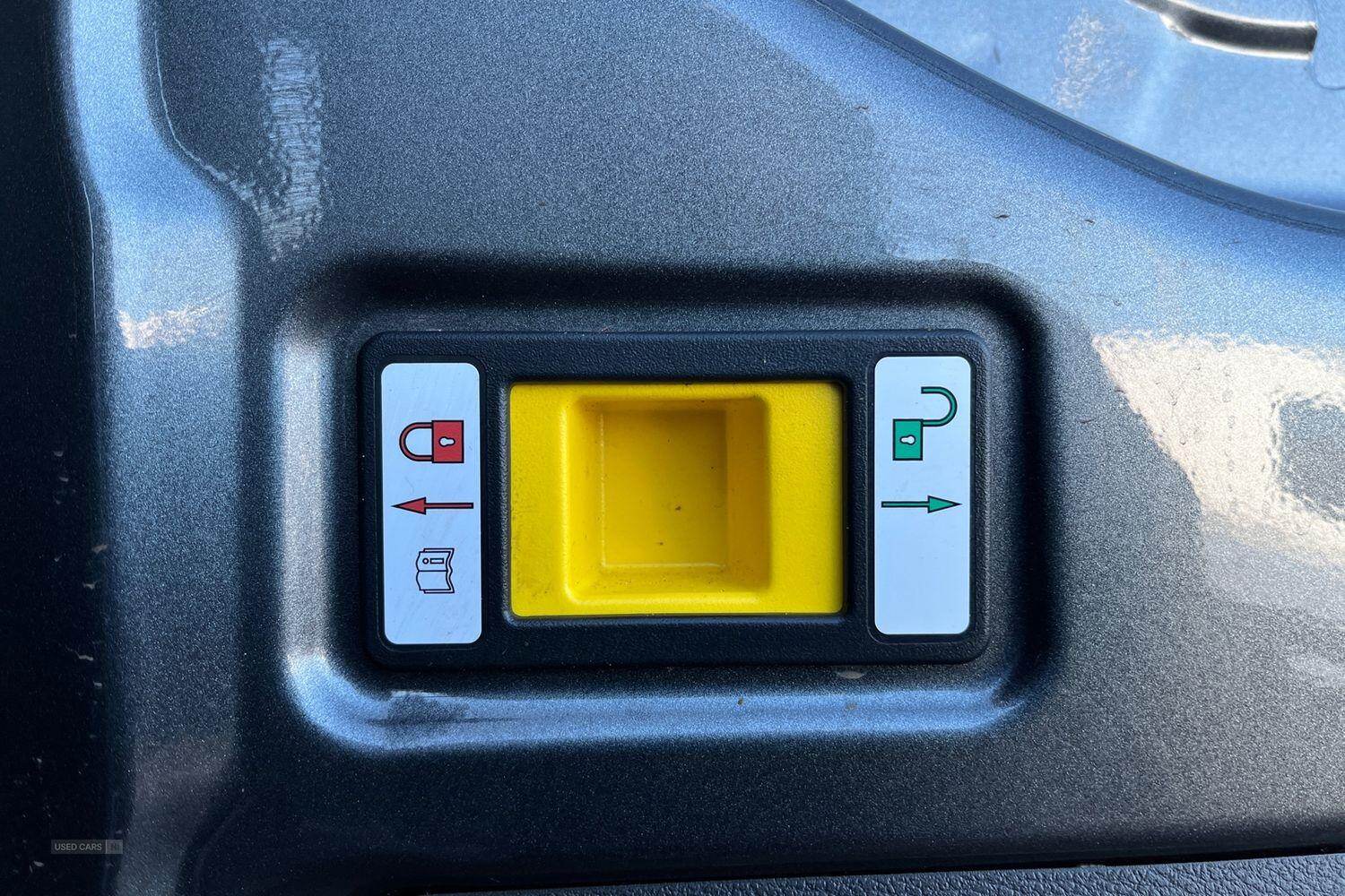 Mar 2023 Ford Transit 135kW 68kWh H3 Trend Van Auto