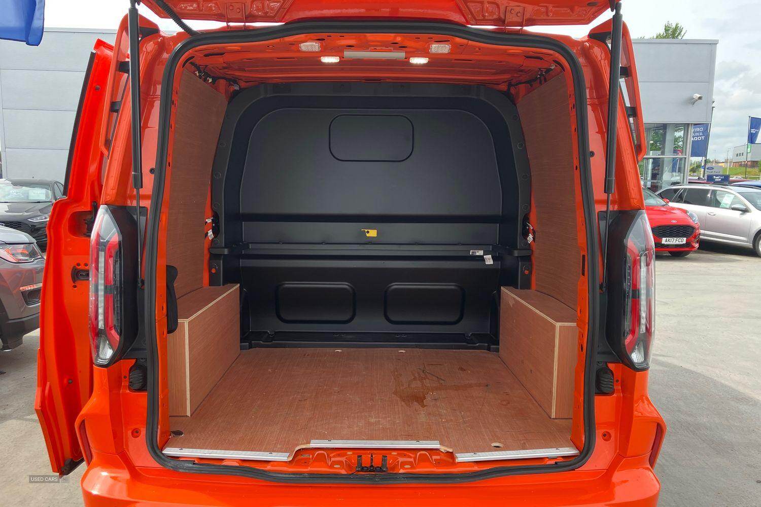 Jan 2025 Ford Transit Custom 210kW 65kWh H1 Double Cab Van MS-RT Auto
