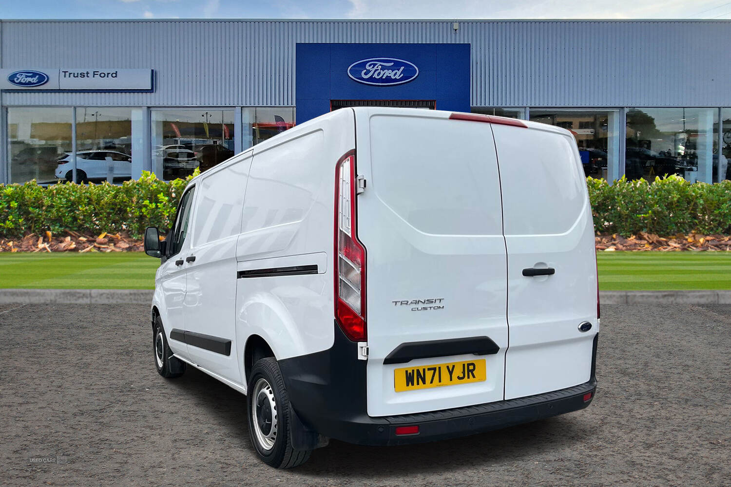 Dec 2021 Ford Transit Custom 2.0 EcoBlue 130ps Low Roof Leader Van