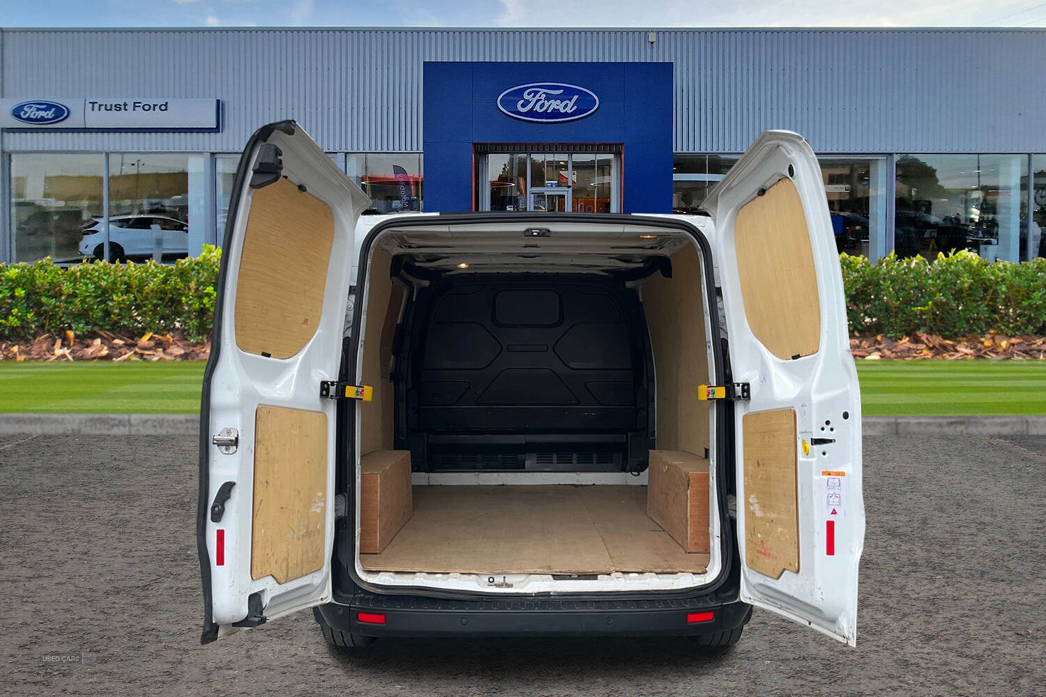 Dec 2021 Ford Transit Custom 2.0 EcoBlue 130ps Low Roof Leader Van