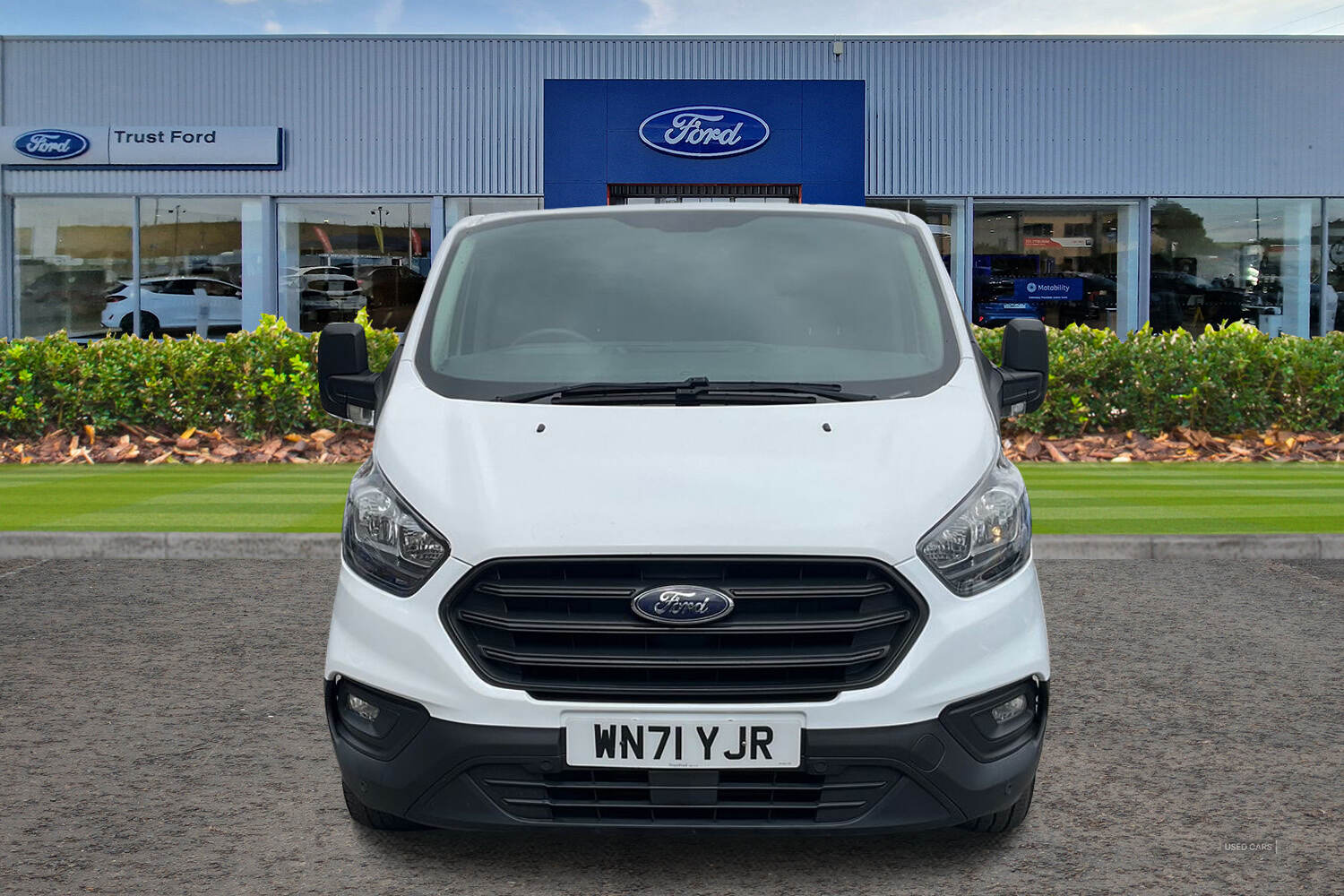 Dec 2021 Ford Transit Custom 2.0 EcoBlue 130ps Low Roof Leader Van