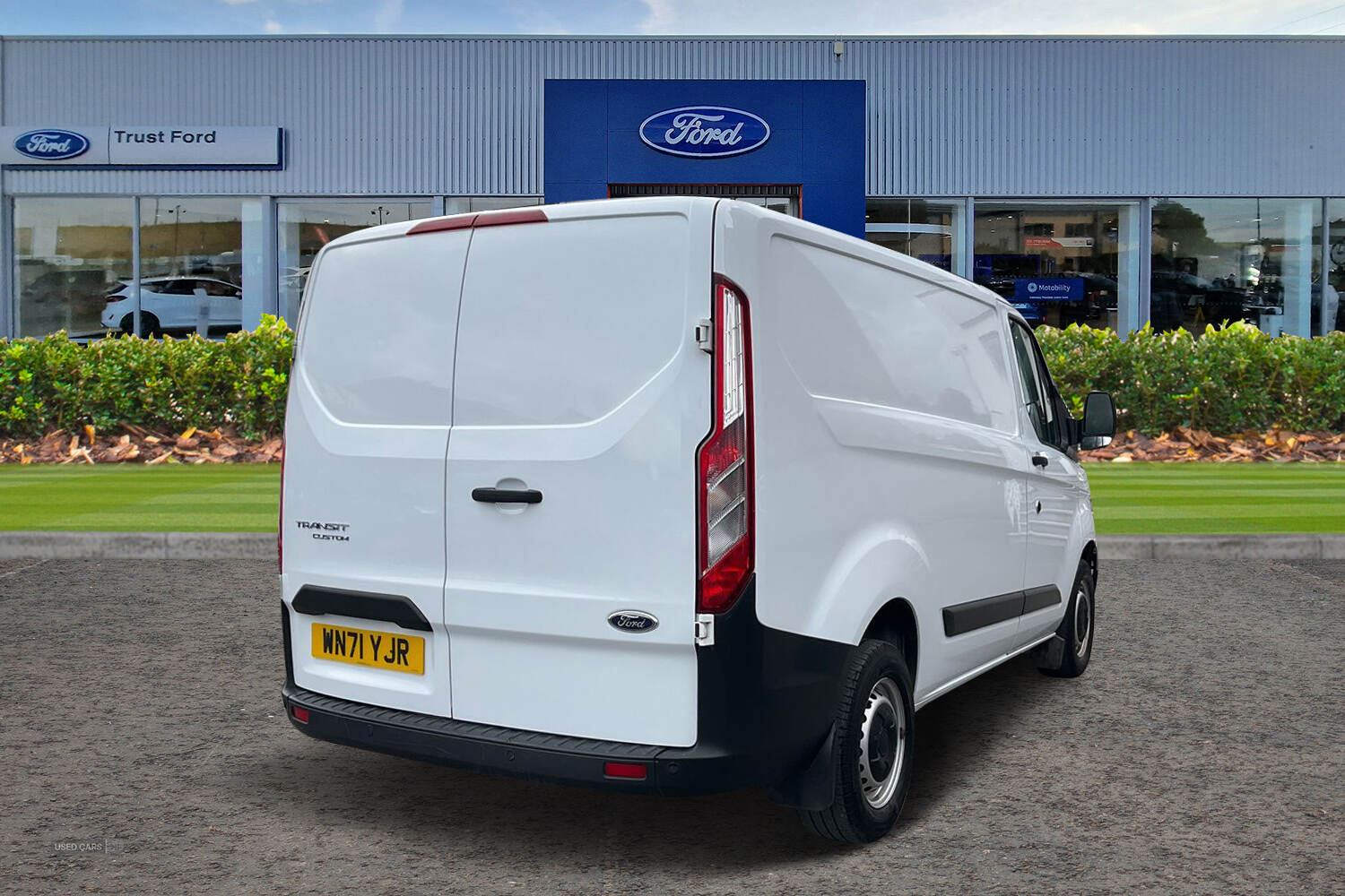 Dec 2021 Ford Transit Custom 2.0 EcoBlue 130ps Low Roof Leader Van