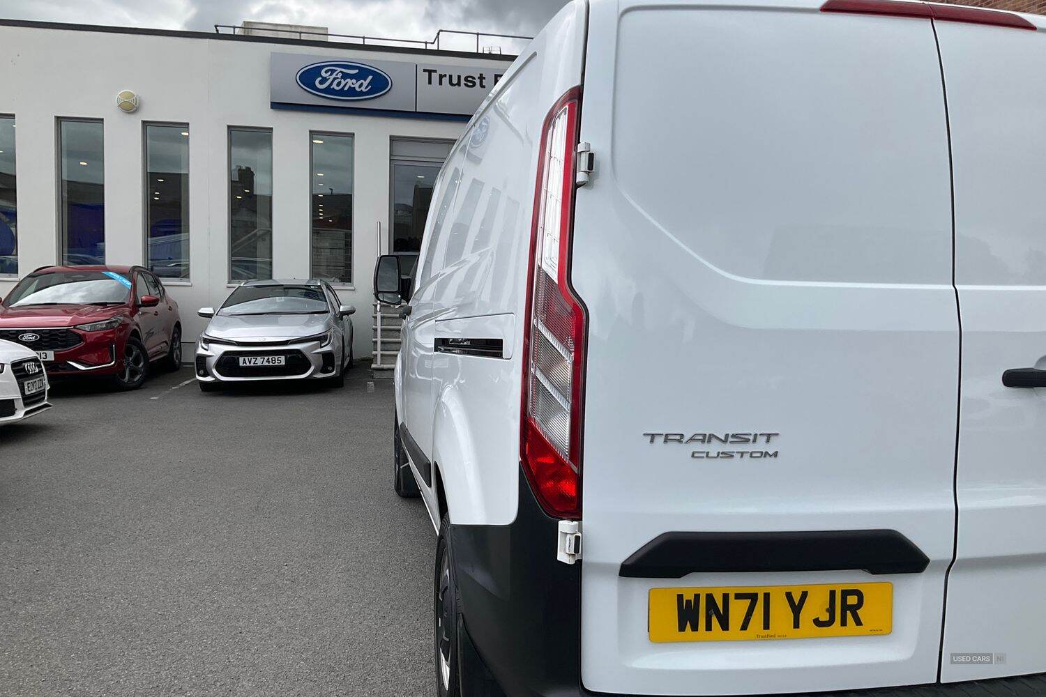 Dec 2021 Ford Transit Custom 2.0 EcoBlue 130ps Low Roof Leader Van