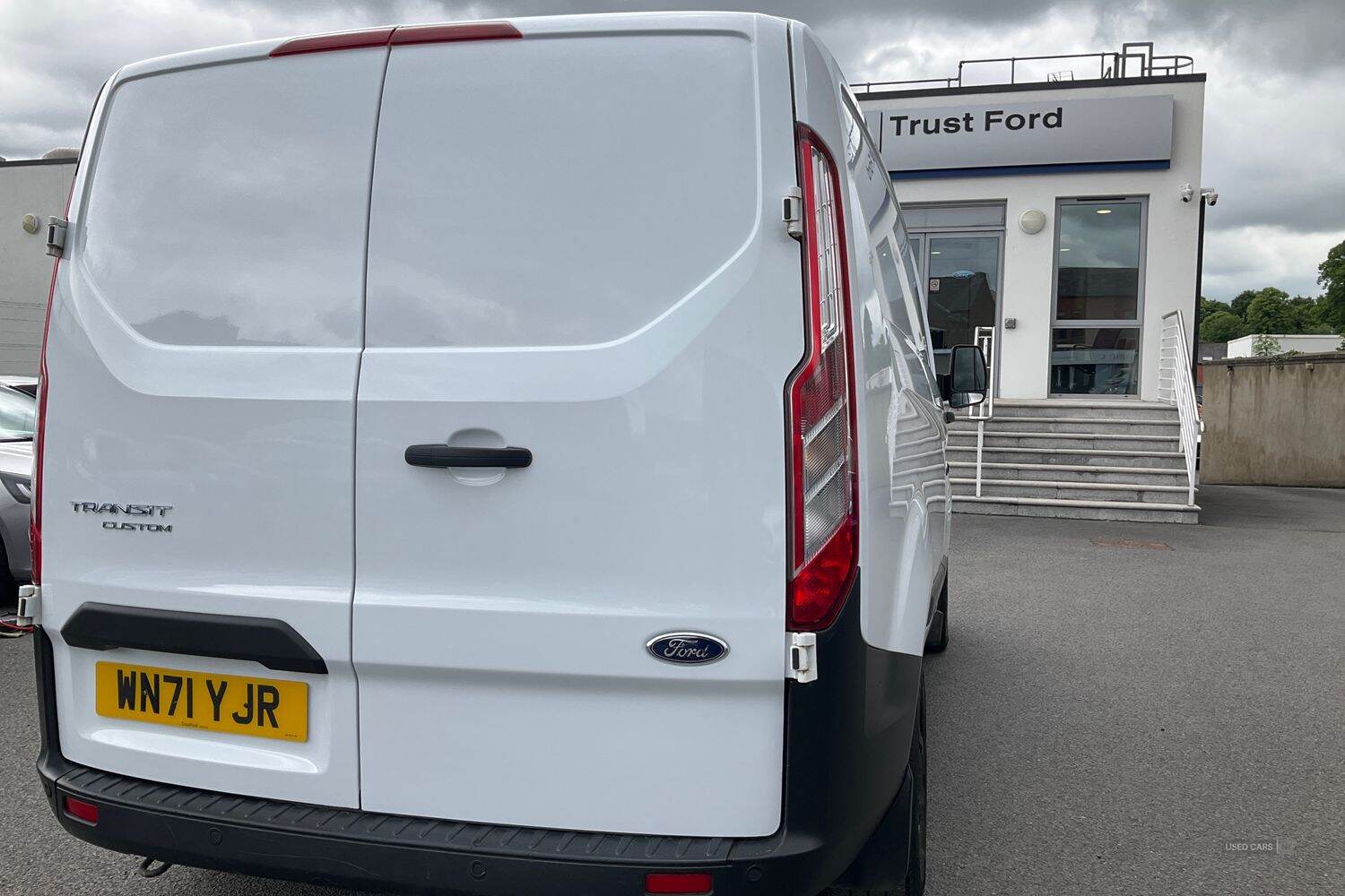 Dec 2021 Ford Transit Custom 2.0 EcoBlue 130ps Low Roof Leader Van
