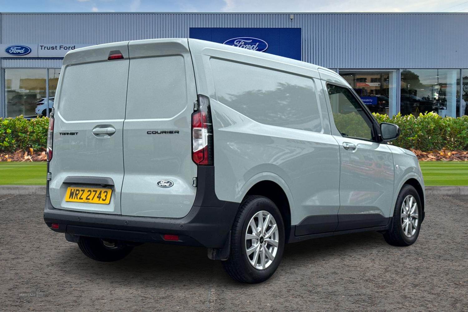 Jan 2025 Ford Transit Courier 1.5 EcoBlue Limited Van