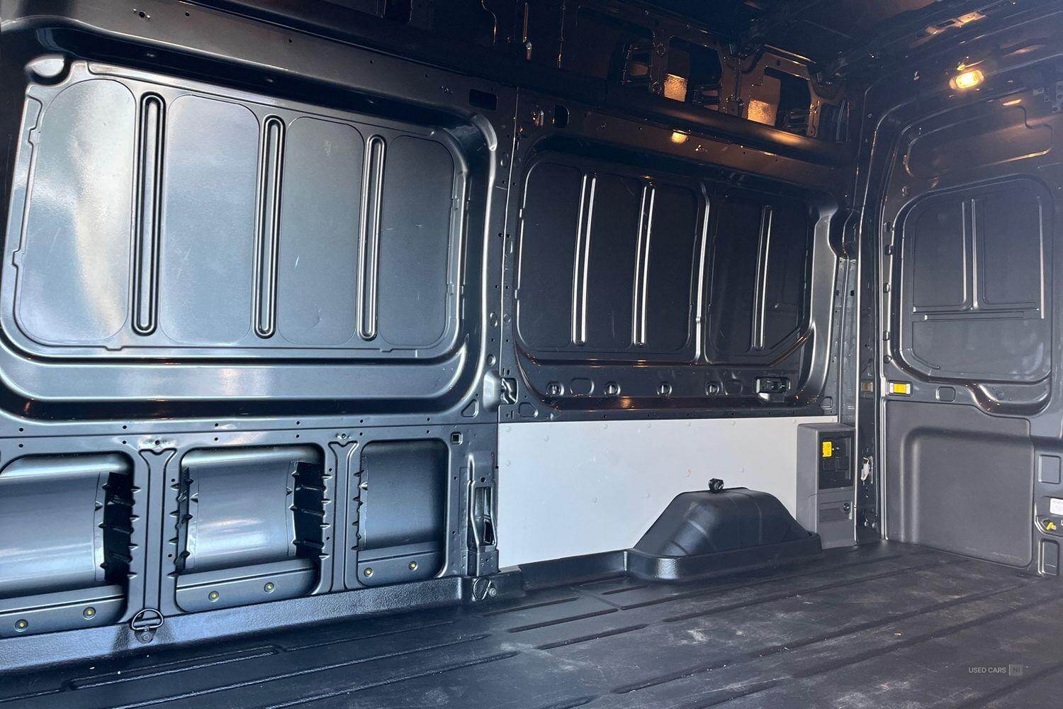 Mar 2023 Ford Transit 135kW 68kWh H3 Trend Van Auto