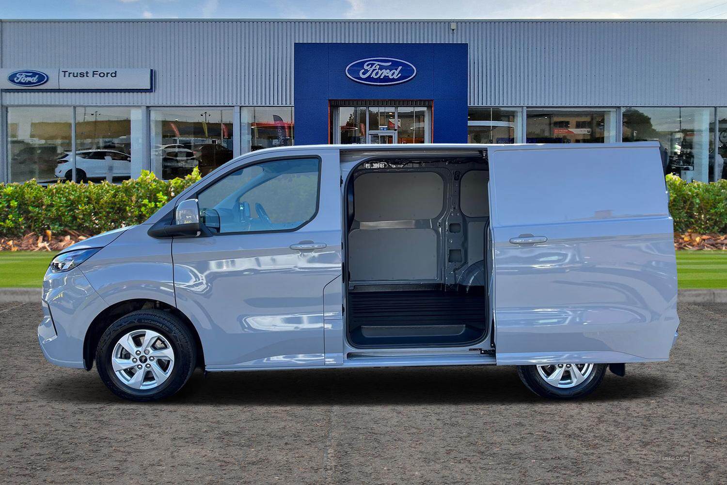Sep 2024 Ford Transit Custom 2.0 EcoBlue 136ps H1 Van Limited Auto