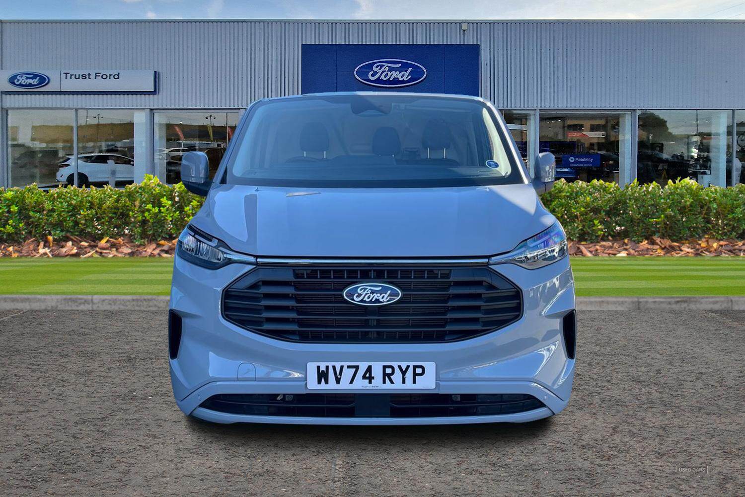 Sep 2024 Ford Transit Custom 2.0 EcoBlue 136ps H1 Van Limited Auto