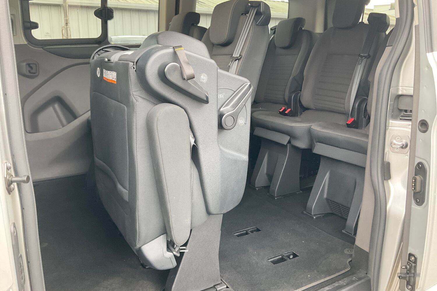 Oct 2023 Ford Tourneo Custom 2.0 EcoBlue 130ps L/R 8 Seater Titanium Auto