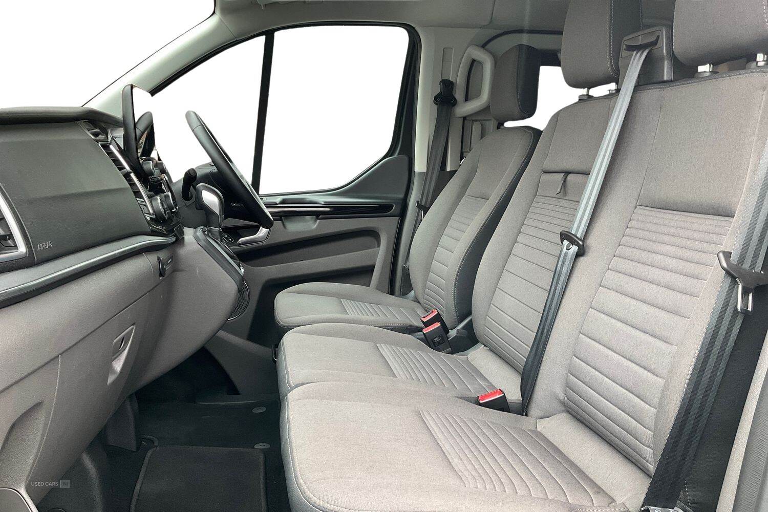 Oct 2023 Ford Tourneo Custom 2.0 EcoBlue 130ps L/R 8 Seater Titanium Auto