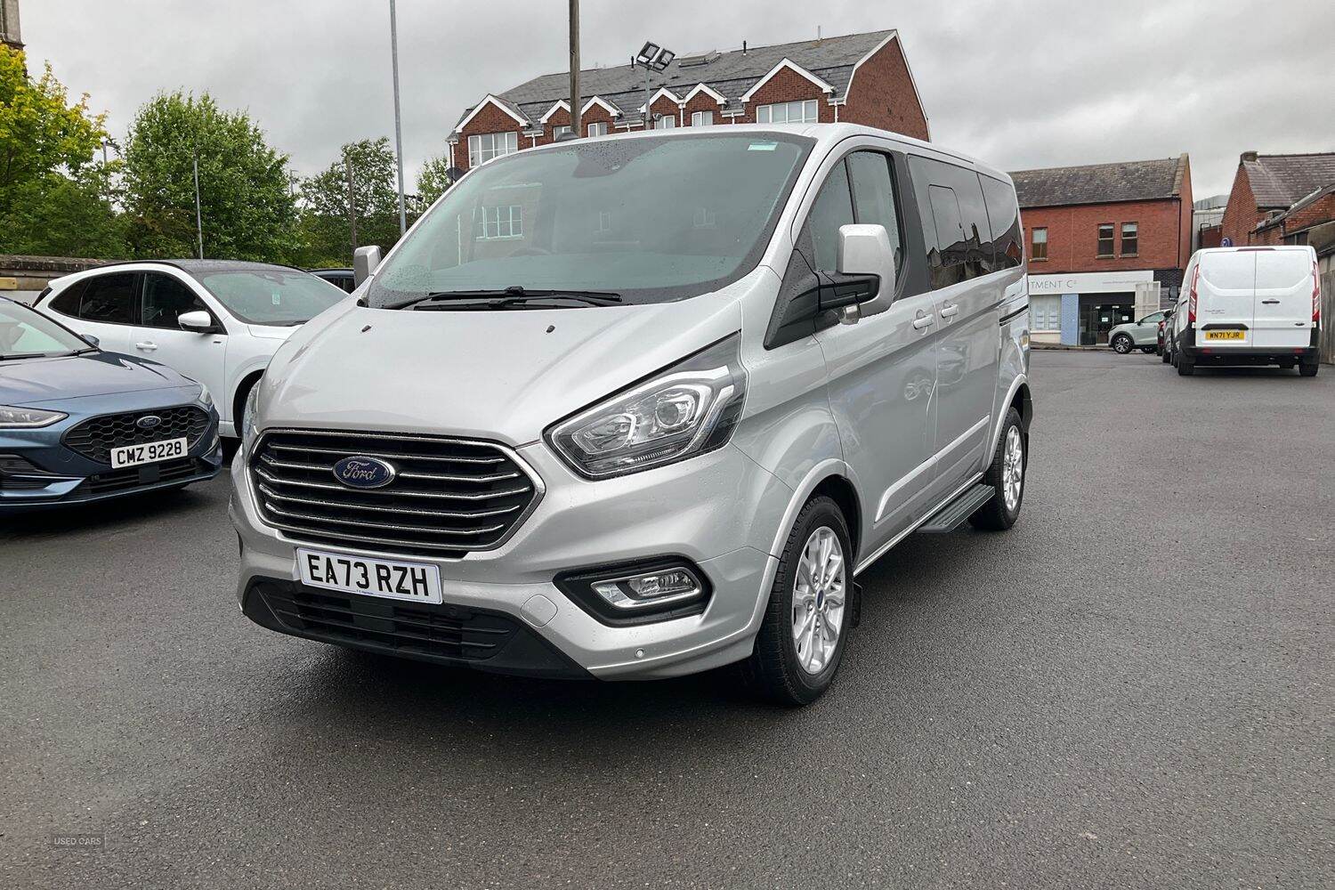 Oct 2023 Ford Tourneo Custom 2.0 EcoBlue 130ps L/R 8 Seater Titanium Auto