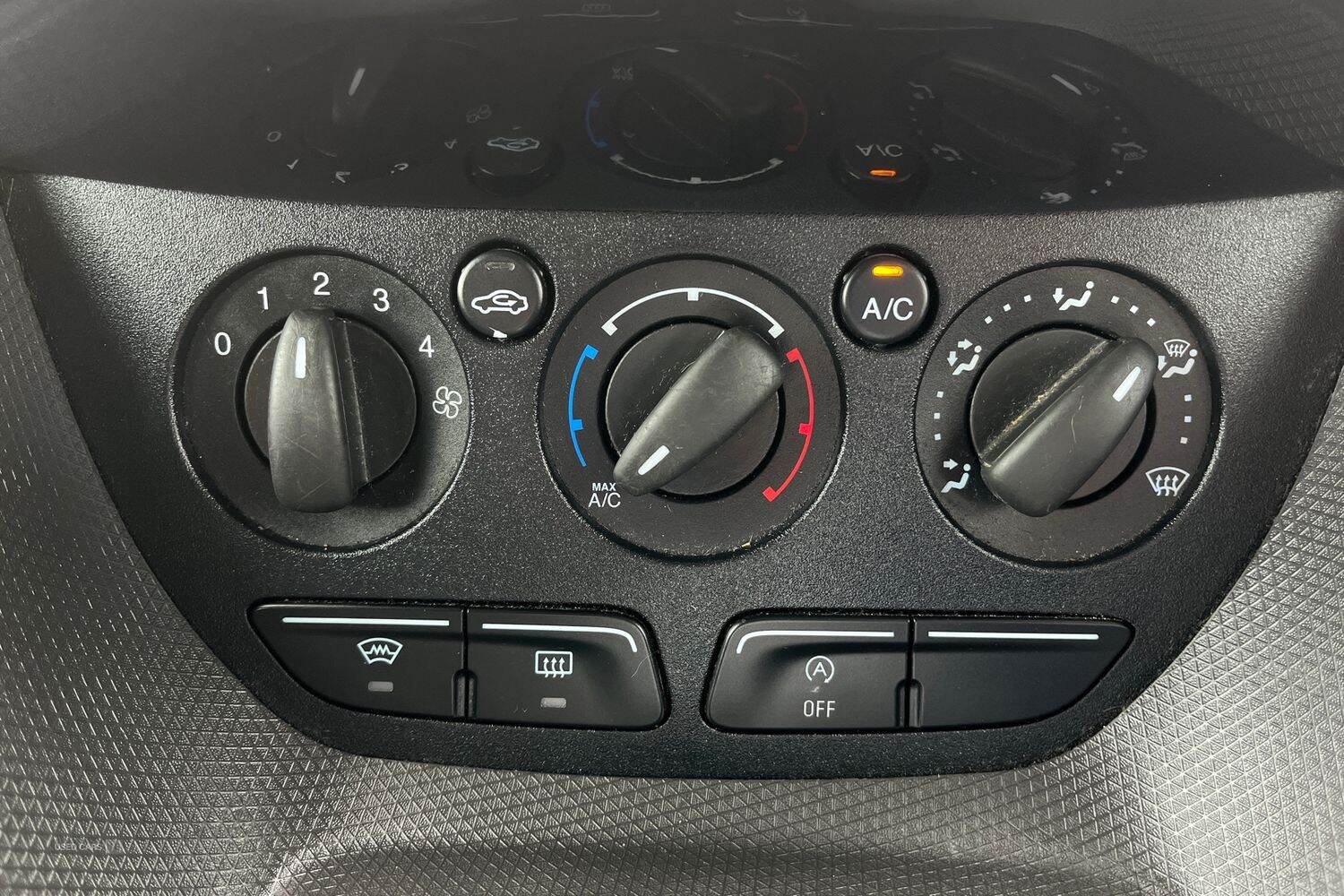 Jun 2018 Ford Transit Connect 1.5 TDCi 120ps Limited Van