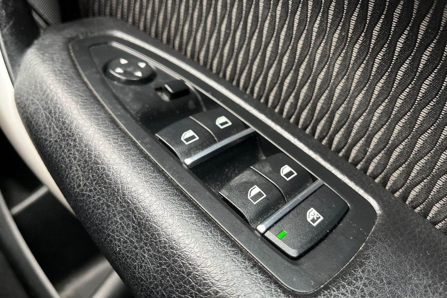 2019 BMW 1 Series 118i [1.5] SE Business 5dr [Nav/Servotronic] - 2 KEYS, REAR PARKING SENSORS, SAT NAV, DRIVE MODE SELECTOR, CRUISE CONTROL, PUSH BUTTON START