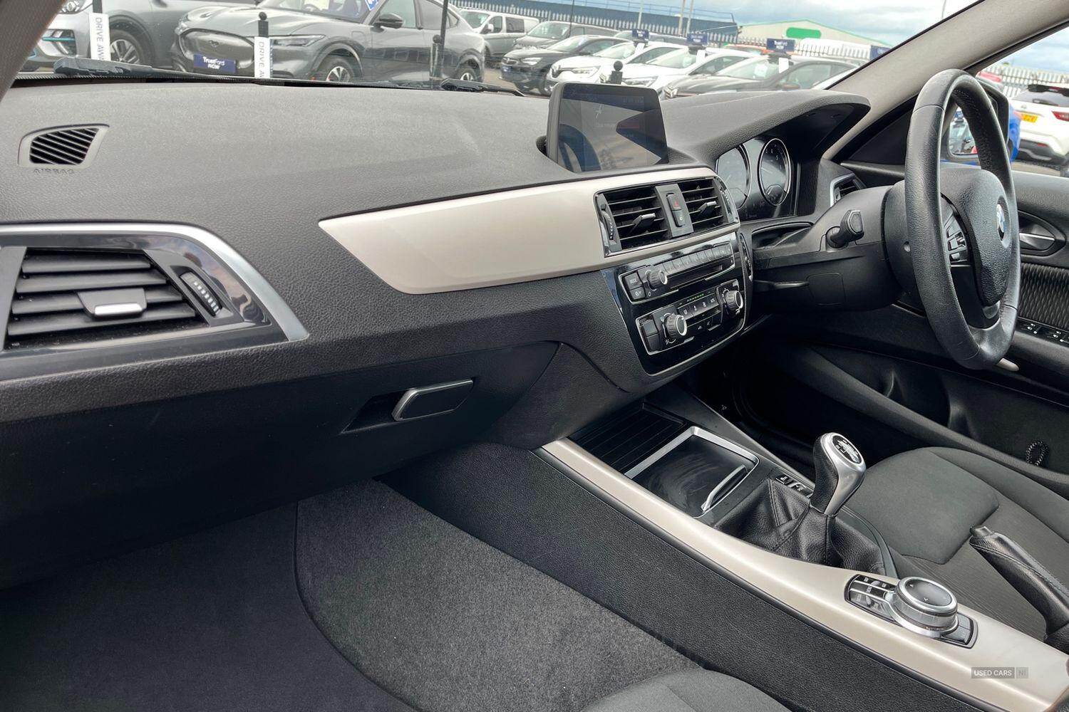  2019 BMW 1 Series 118i [1.5] SE Business 5dr [Nav/Servotronic] - 2 KEYS, REAR PARKING SENSORS, SAT NAV, DRIVE MODE SELECTOR, CRUISE CONTROL, PUSH BUTTON START