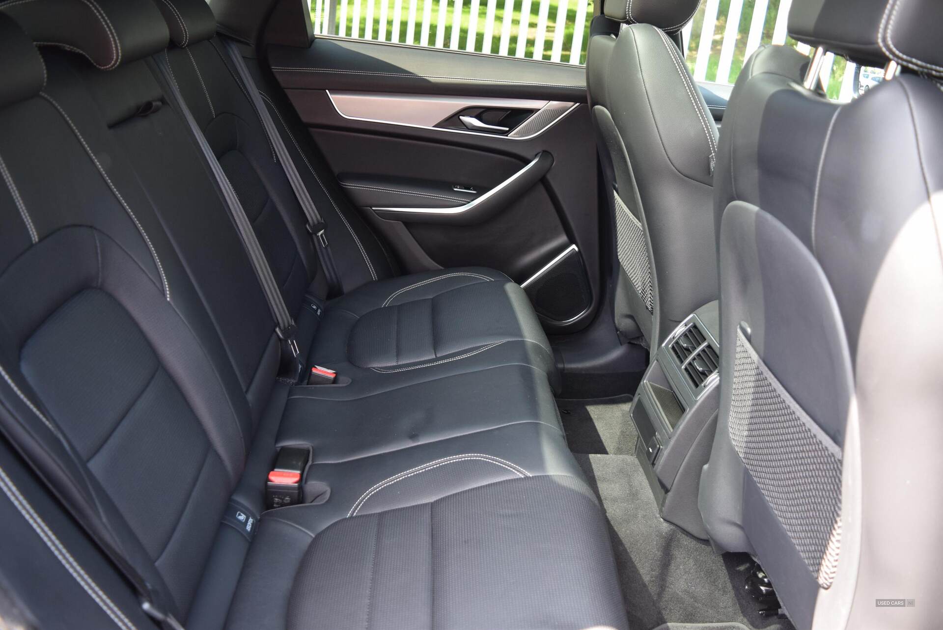  2021 Jaguar F-Pace 2.0 D200 R-Dynamic SE 5dr Auto AWD