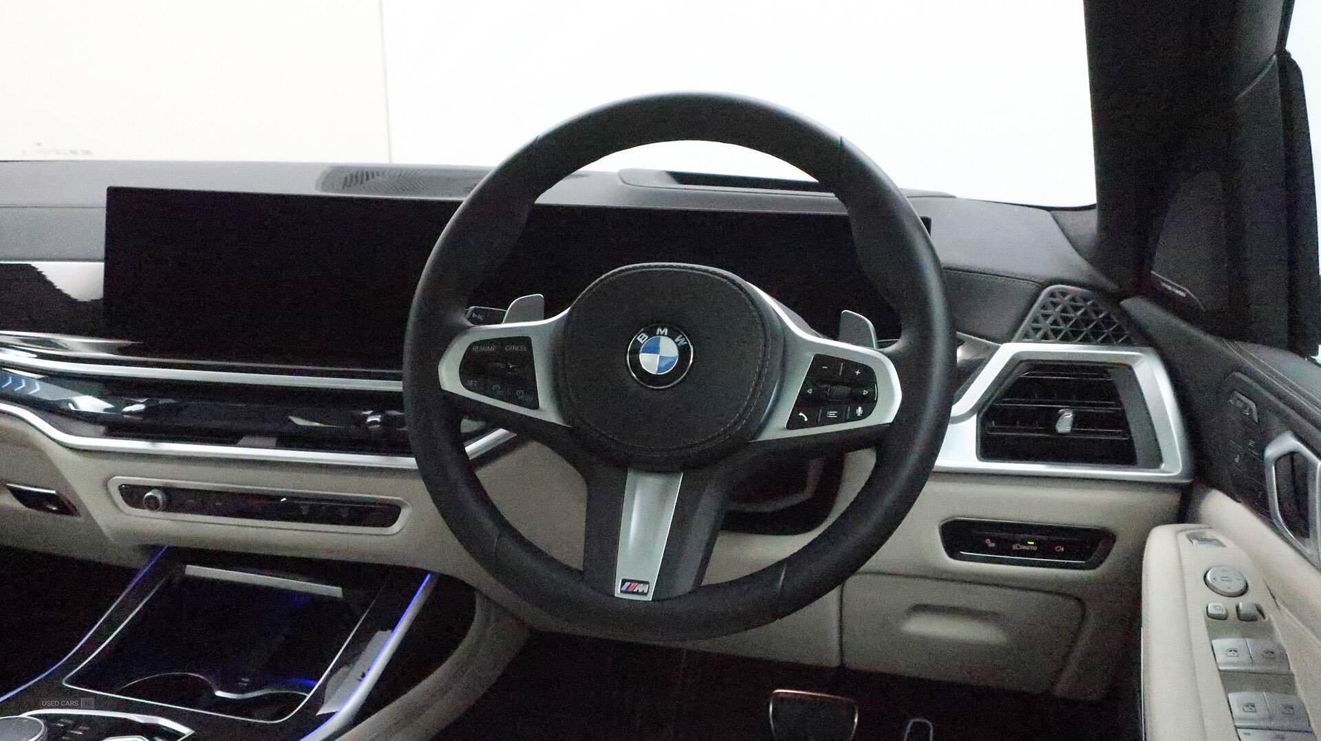 2025 BMW X7 xDrive40d M Sport