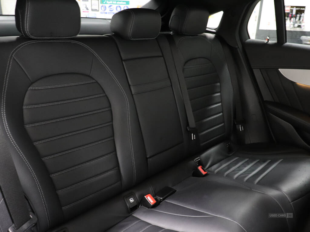 Jan 2023 Mercedes-Benz GLC GLC 300d 4Matic AMG Line Premium 5dr 9G-Tronic