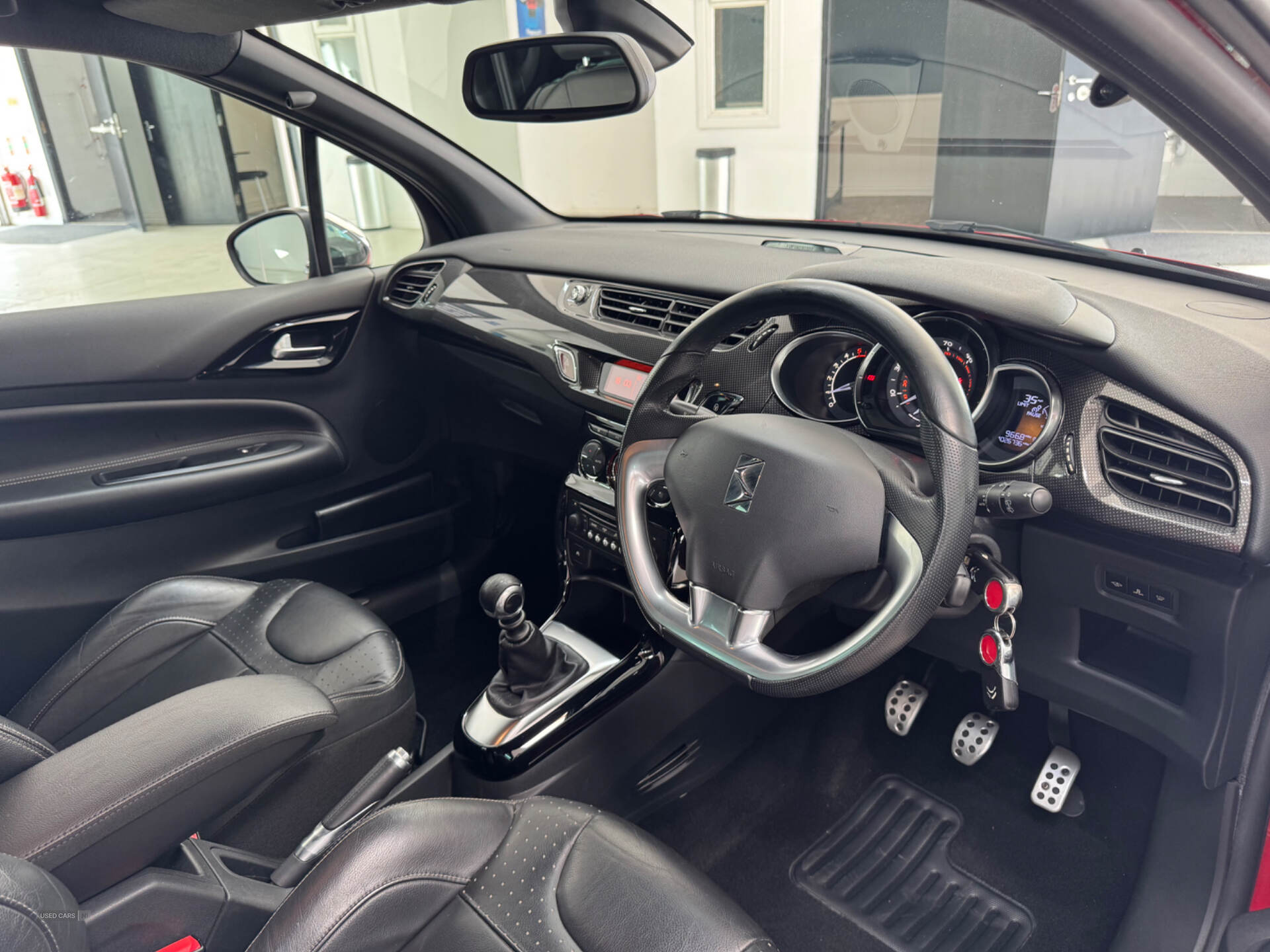 Citroen DS3 DIESEL HATCHBACK in Down