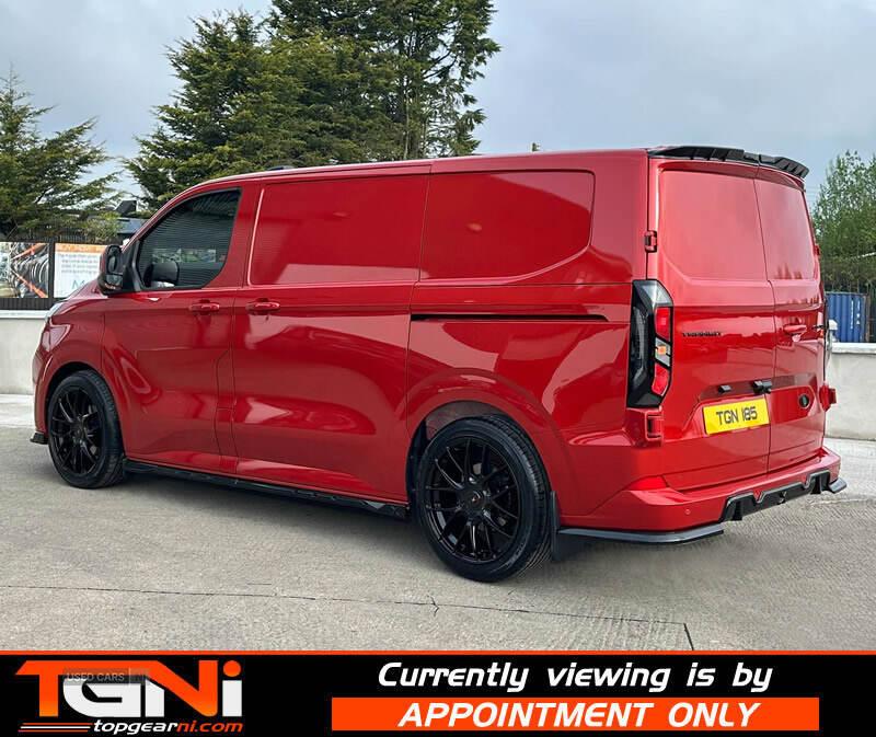 Apr 2024 Ford Transit Custom 2.0 EcoBlue 136ps H1 Van Limited