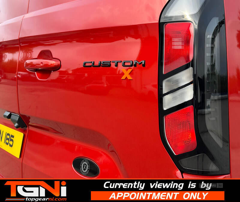 Apr 2024 Ford Transit Custom 2.0 EcoBlue 136ps H1 Van Limited