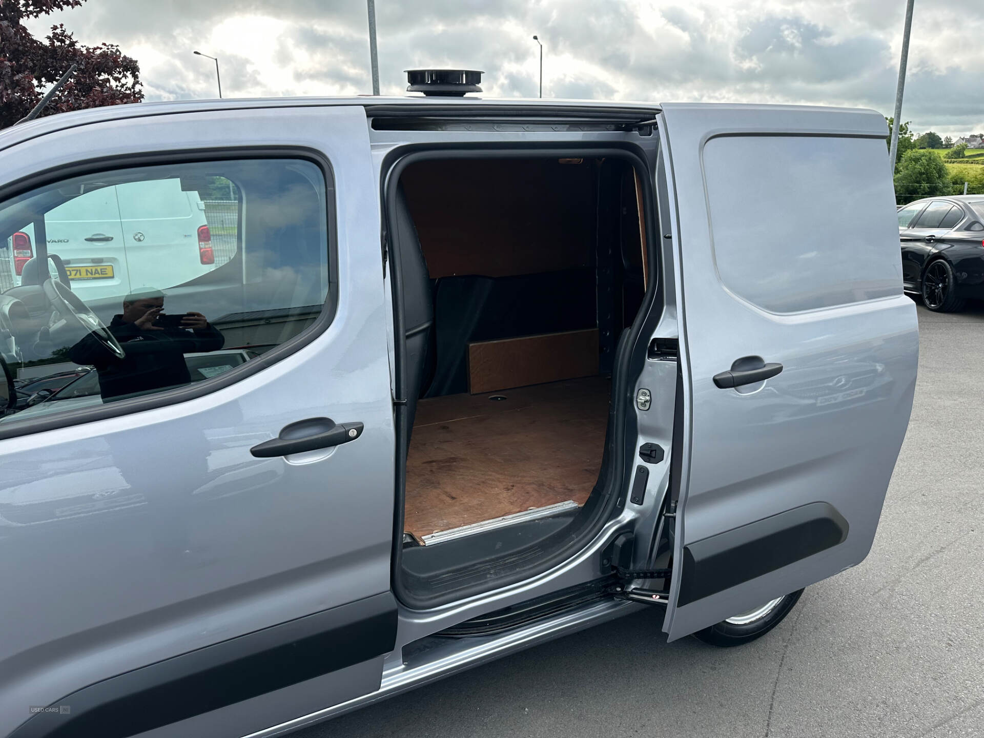 Jan 2021 Vauxhall Combo 2000 1.5 Turbo D 100ps H1 Edition Van