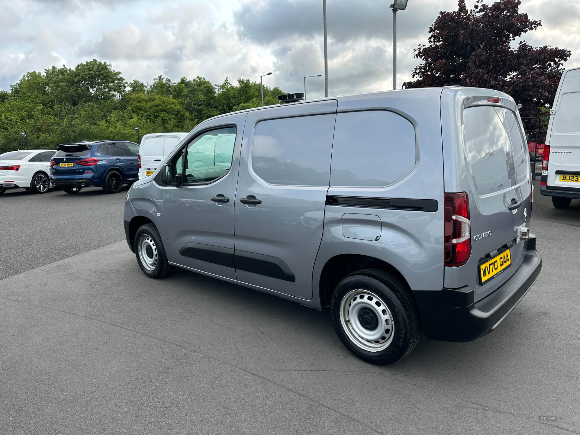 Jan 2021 Vauxhall Combo 2000 1.5 Turbo D 100ps H1 Edition Van