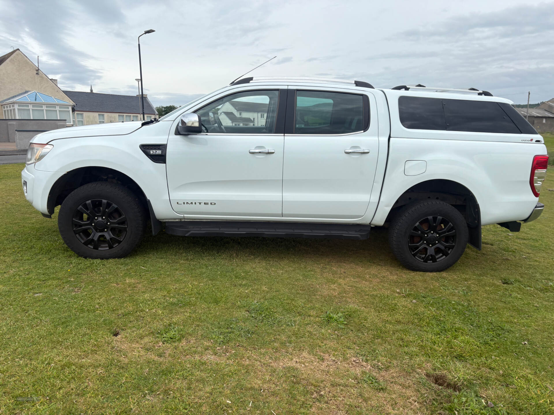 Oct 2014 Ford Ranger Pick Up Double Cab Limited 3.2 TDCi 4WD