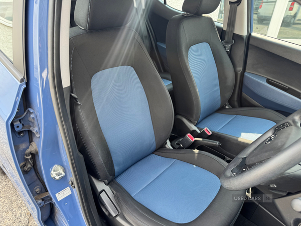 Hyundai i10 HATCHBACK in Down