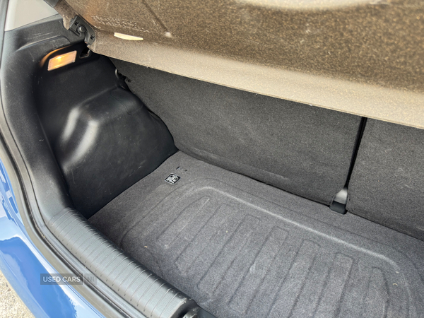 Hyundai i10 HATCHBACK in Down