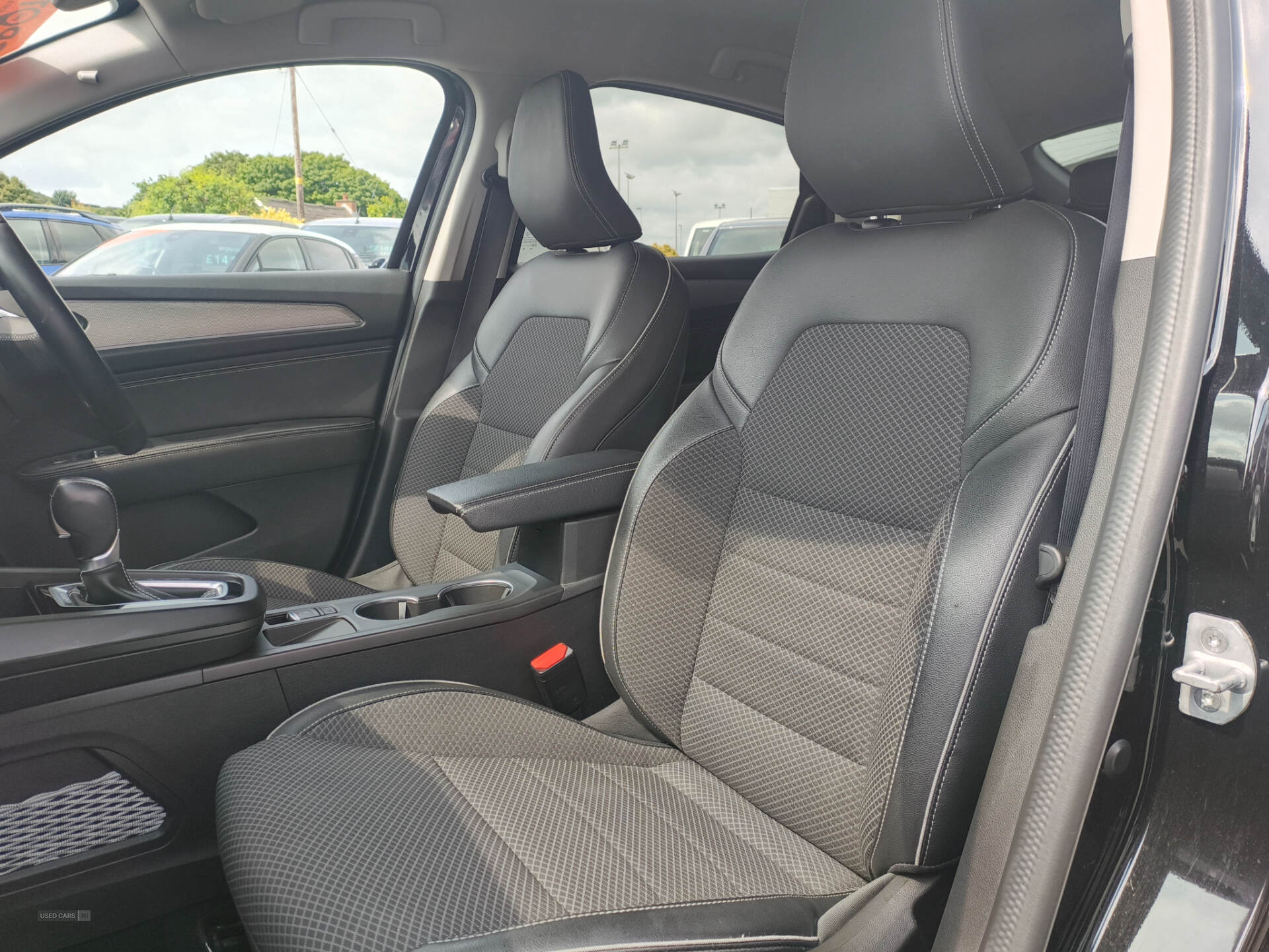 Jun 2022 Renault Arkana 1.6 E-TECH Hybrid 145 S Edition 5dr Auto