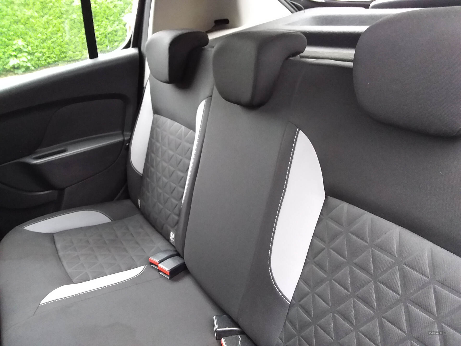 Jul 2014 Dacia Sandero Stepway 0.9 TCe Laureate 5dr