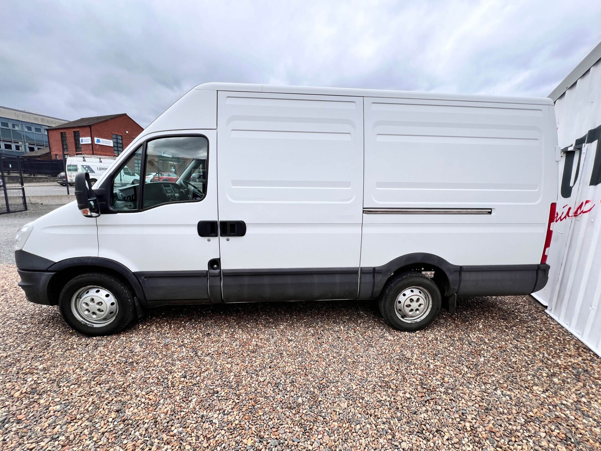 Iveco Daily 35S11 DIESEL in Antrim