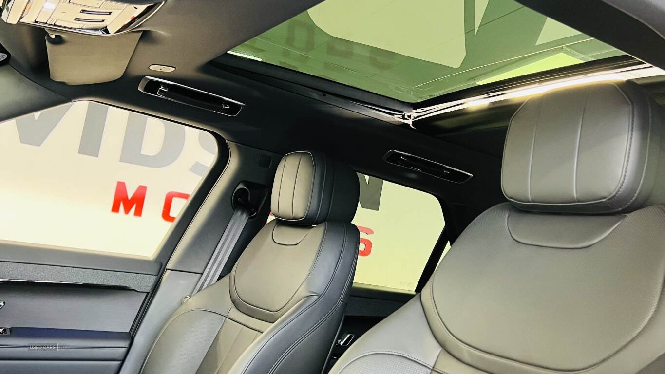 Jan 2023 Land Rover Range Rover Sport 3.0 D300 Dynamic SE 5dr Auto