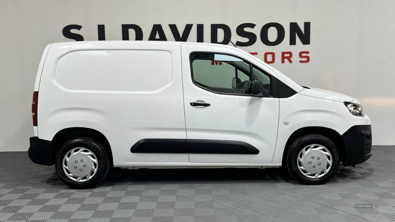 May 2021 Citroen Berlingo 1.5 BlueHDi 650Kg Enterprise 75ps