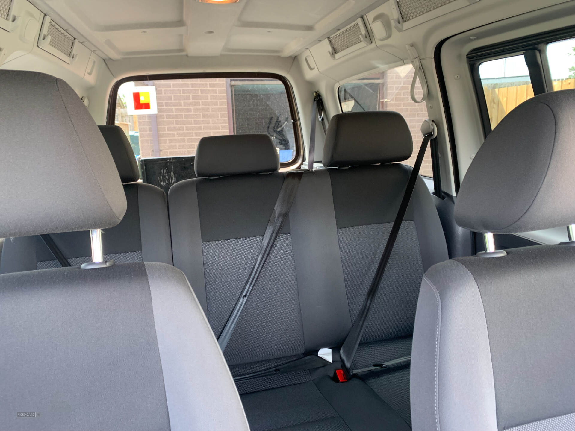 Feb 2015 Volkswagen Caddy Maxi 1.6 TDI 5dr DSG