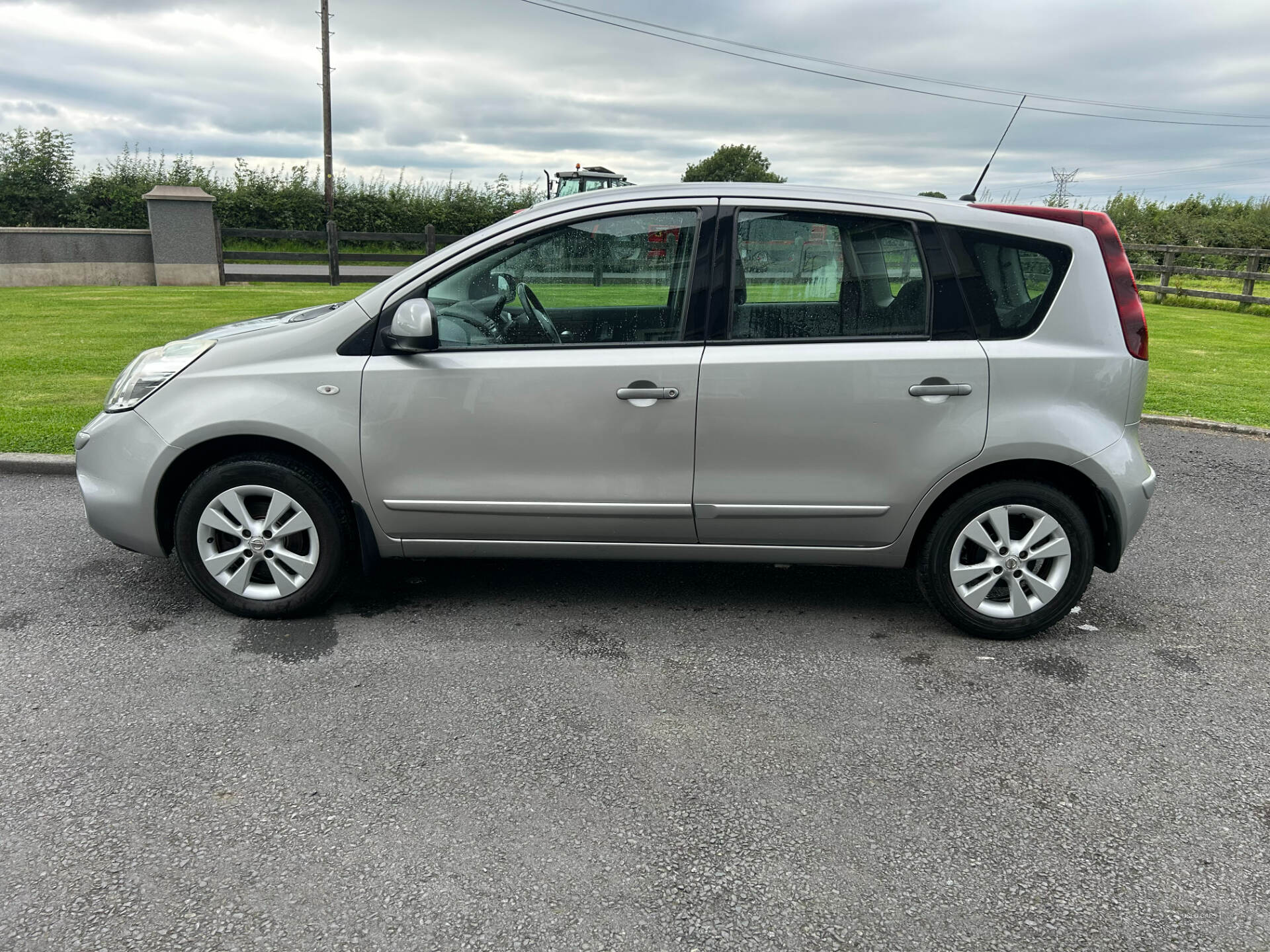 Apr 2011 Nissan Note 1.4 Acenta 5dr