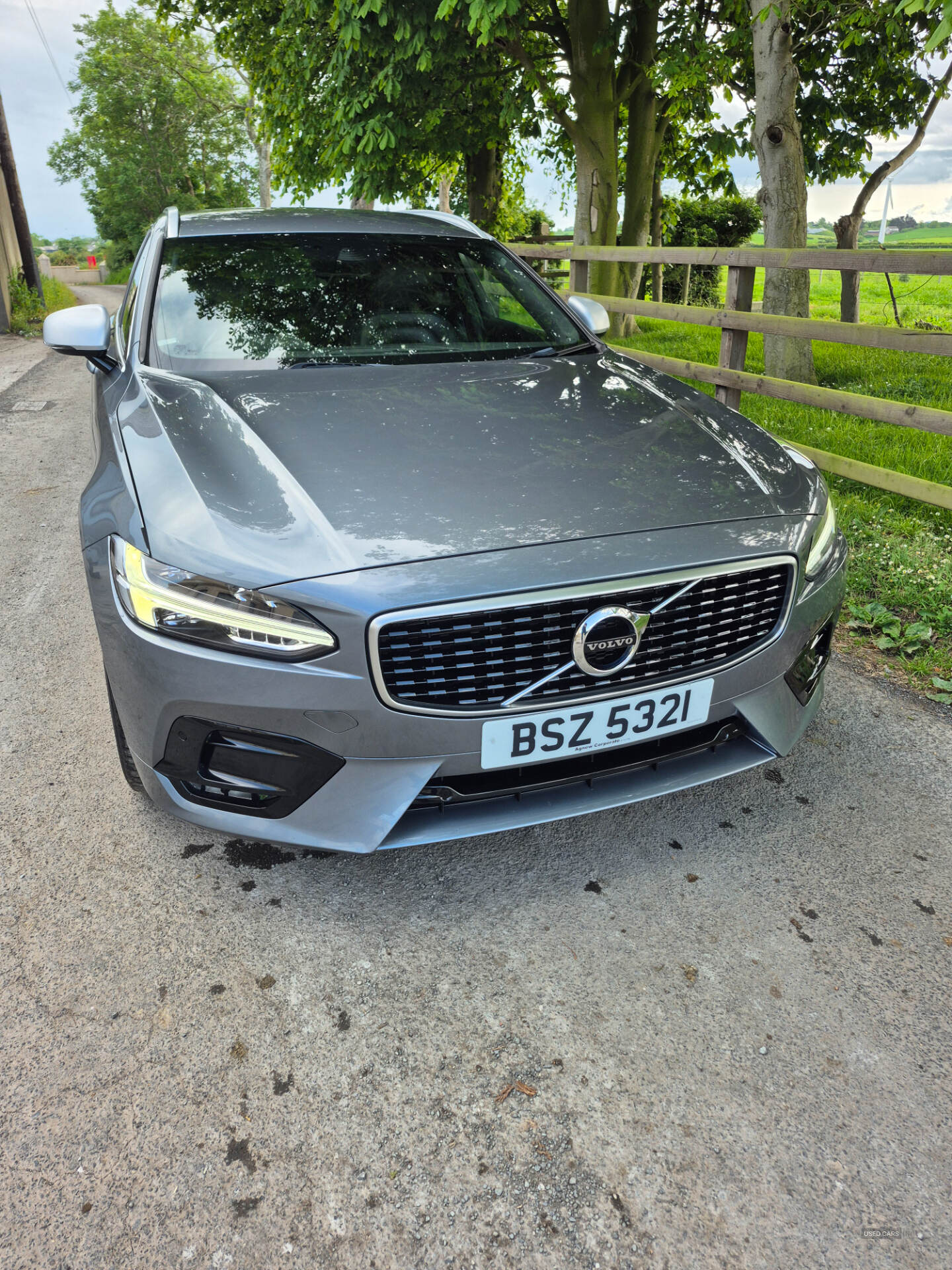 Jan 2018 Volvo V90 2.0 D4 R DESIGN 5dr Geartronic