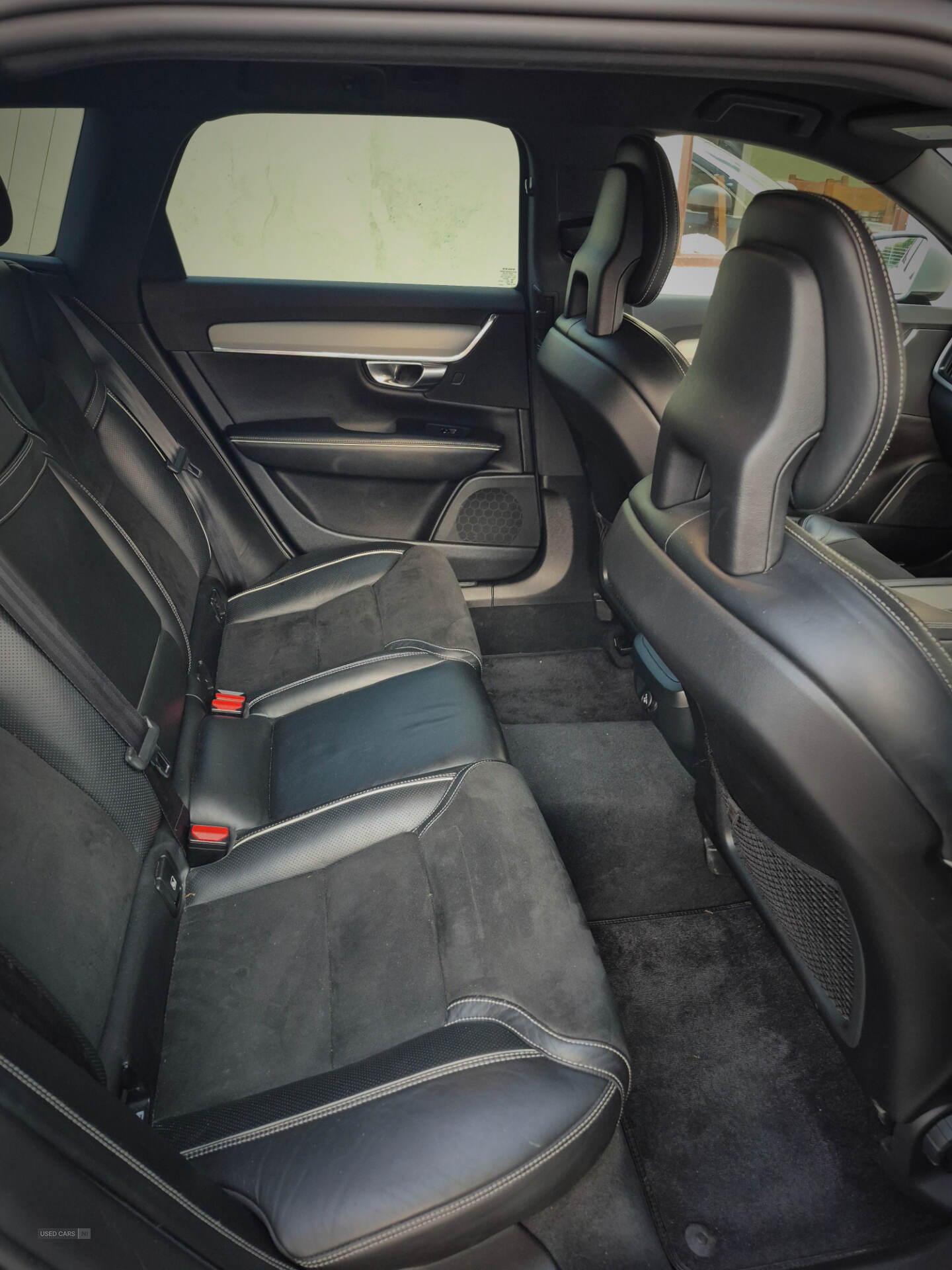 Jan 2018 Volvo V90 2.0 D4 R DESIGN 5dr Geartronic