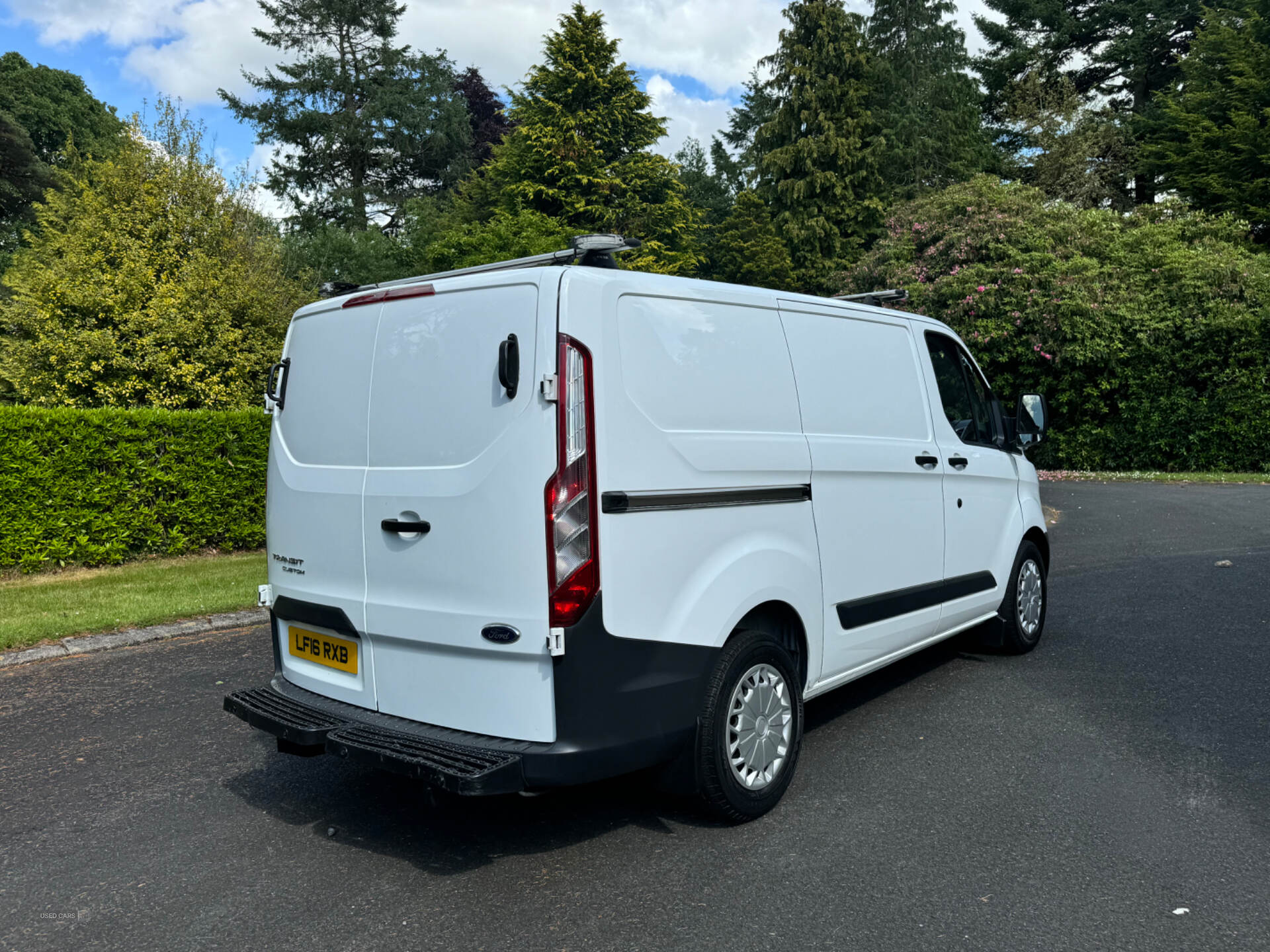 Apr 2016 Ford Transit Custom 2.2 TDCi 100ps Low Roof Van ECOnetic